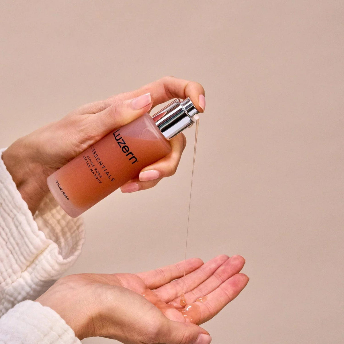 Luzern L'Essentials Alpine Rose Nectar Masque lifestyle image