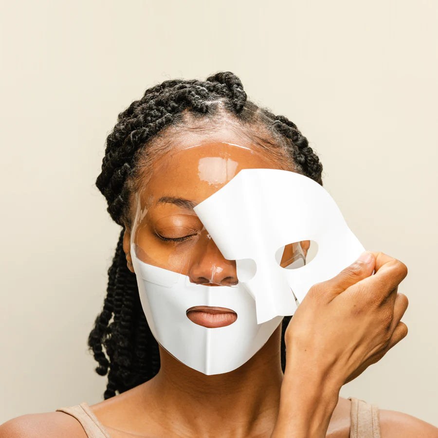 Omnilux Hydrogel Facial Mask lifestyle image