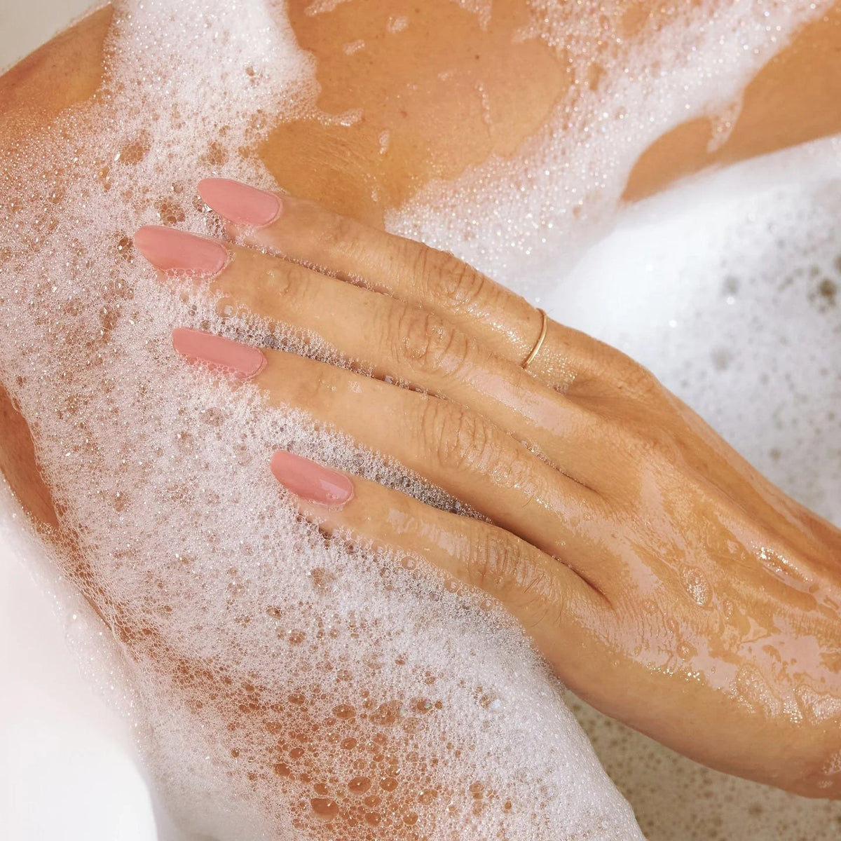 LALICIOUS Sugar Lavender Shower Oil and Bubble Bath lifestyle image