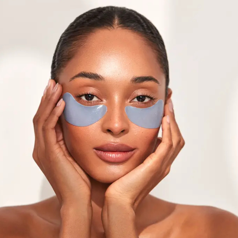 111 Skin The Jetsetter