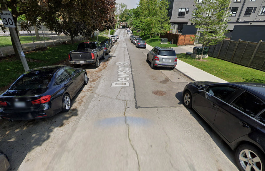 Dewson St
