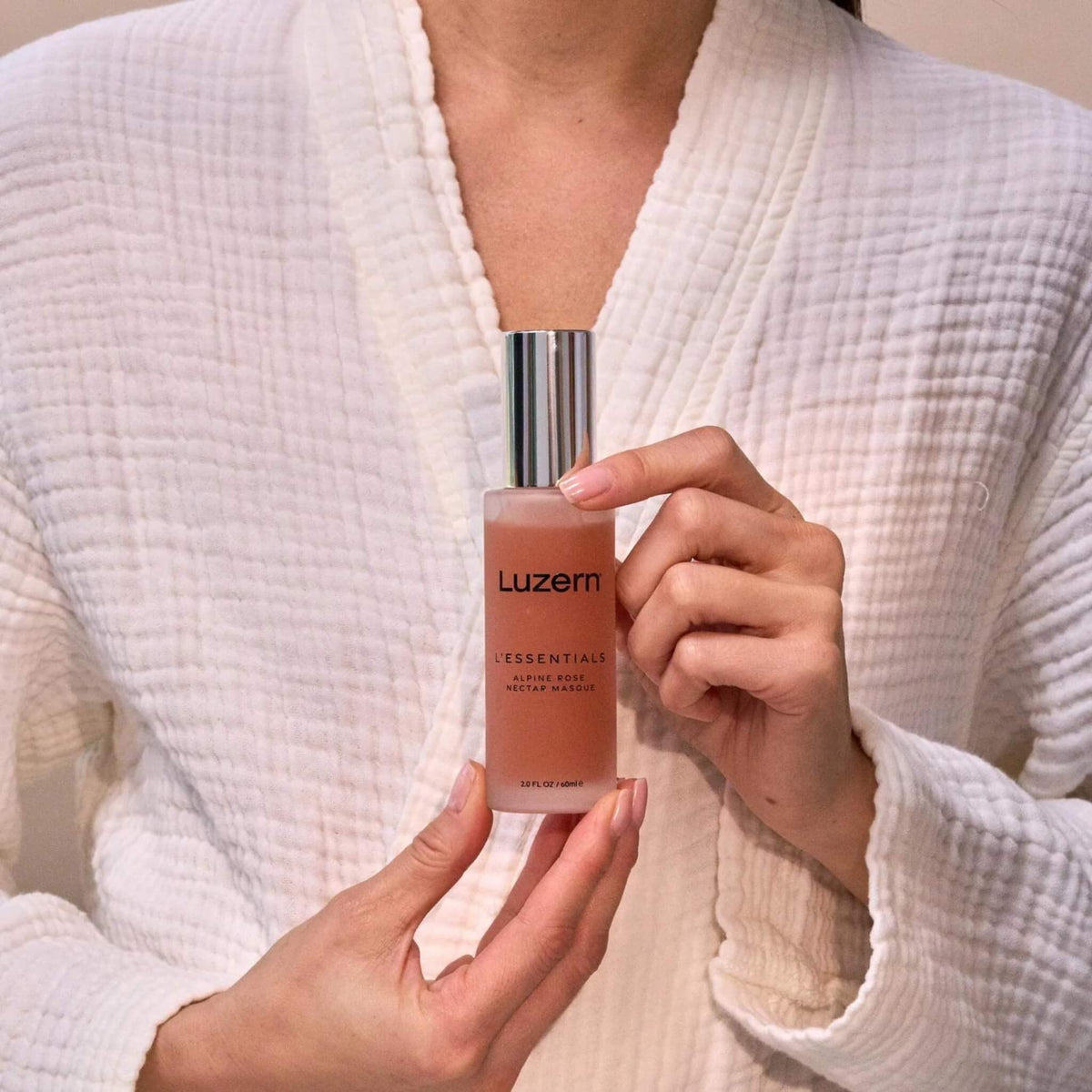 Luzern L'Essentials Alpine Rose Nectar Masque lifestyle image