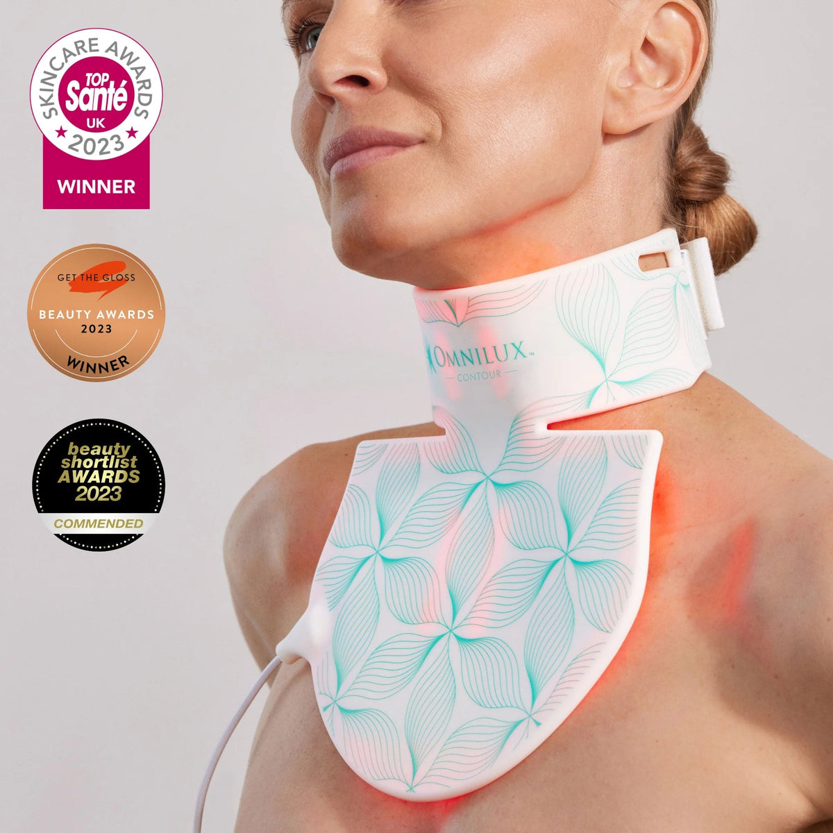 Omnilux Contour Neck and Décolleté lifestyle image